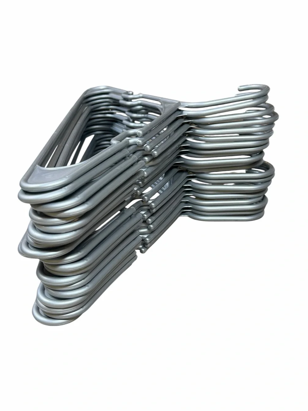 Lot of 64 Mainstays Plastic Notched Adult Hangers in Gray (43)/Silver Hail (21)
